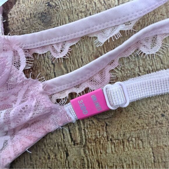 Victorias Secret PINK Bra Unlined Eyelash Lace 32 DD Tie-Dye - Picture 6 of 6